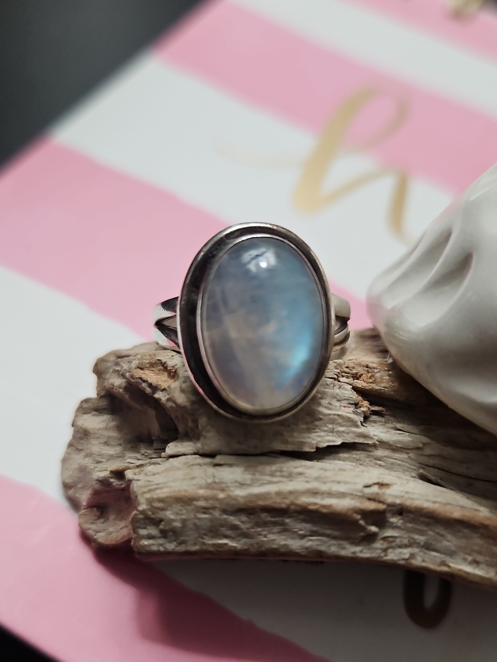 Handcrafted Sterling Silver Moonstone Oval Cabuchon Ring 6.5 Genuine Crystal